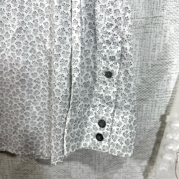 John Varvatos Star USA floral white and grey collared button up size M - Picture 4 of 11